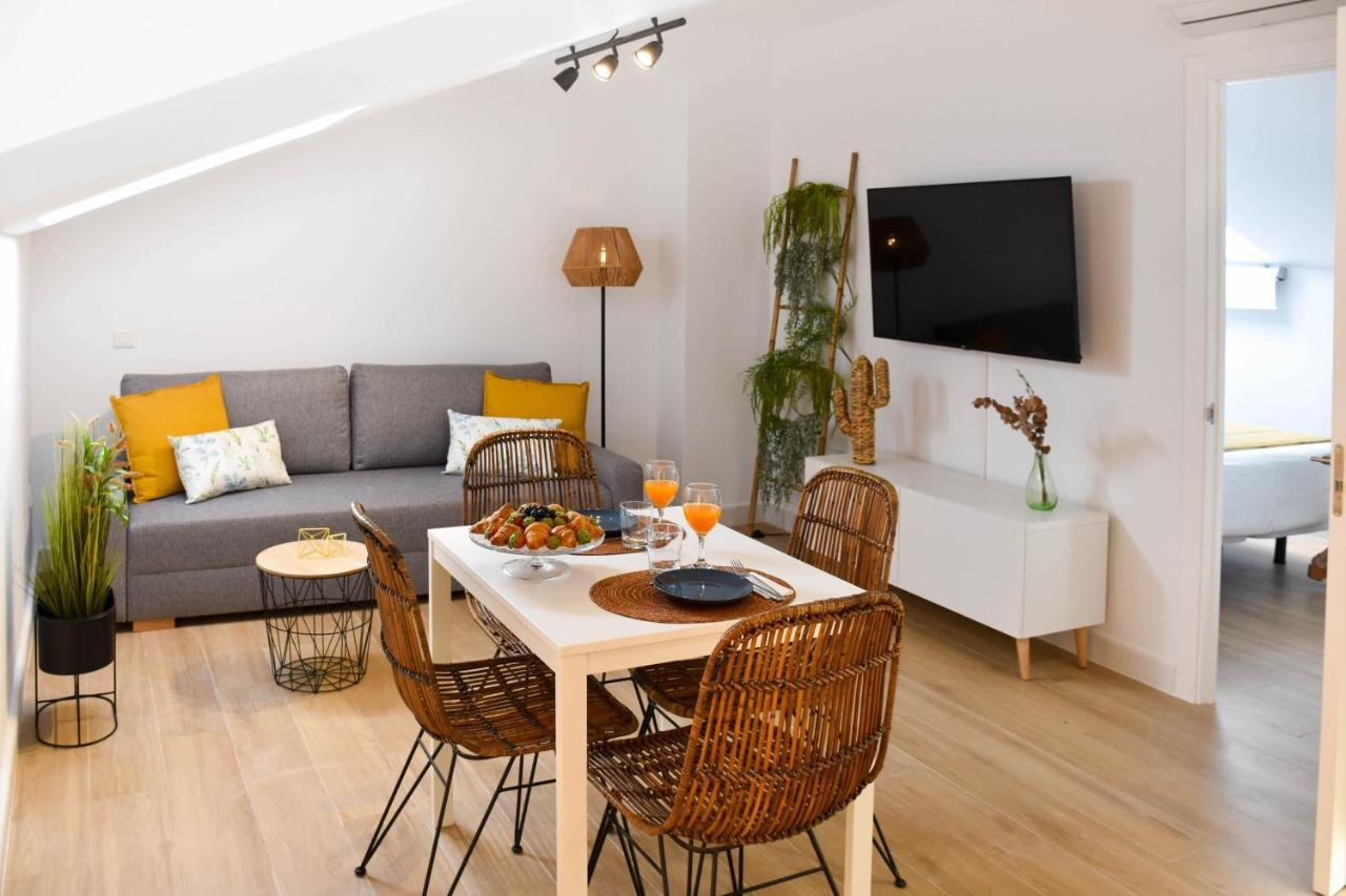 Holidays2Malaga Trinidad Renovated 1 Bedroom Penthouse Close To City Center Exteriér fotografie