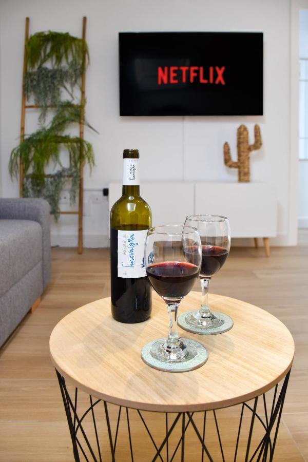 Holidays2Malaga Trinidad Renovated 1 Bedroom Penthouse Close To City Center Exteriér fotografie